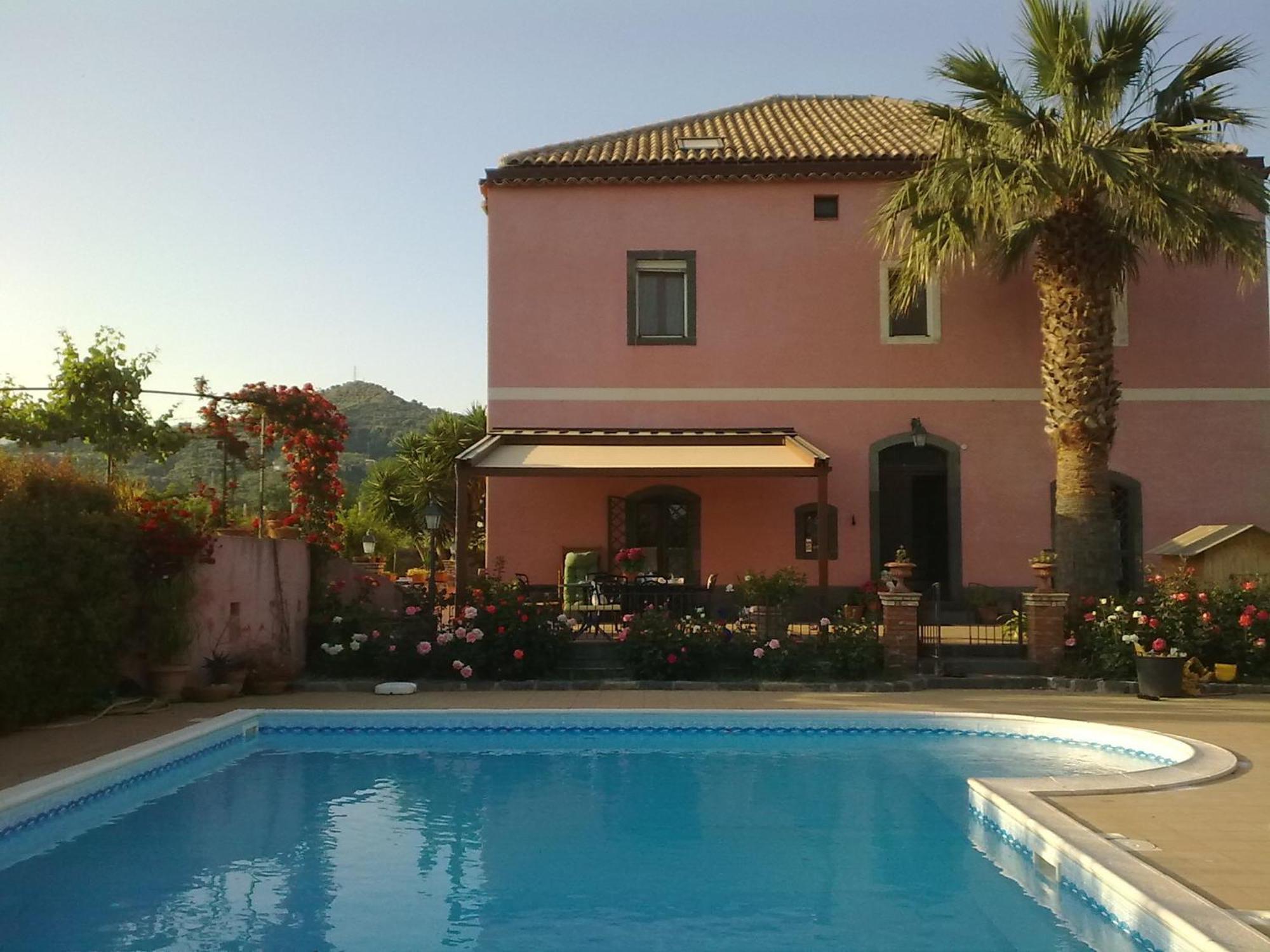 Il Giardino Segreto Bed & Breakfast Trappitello Ruang foto