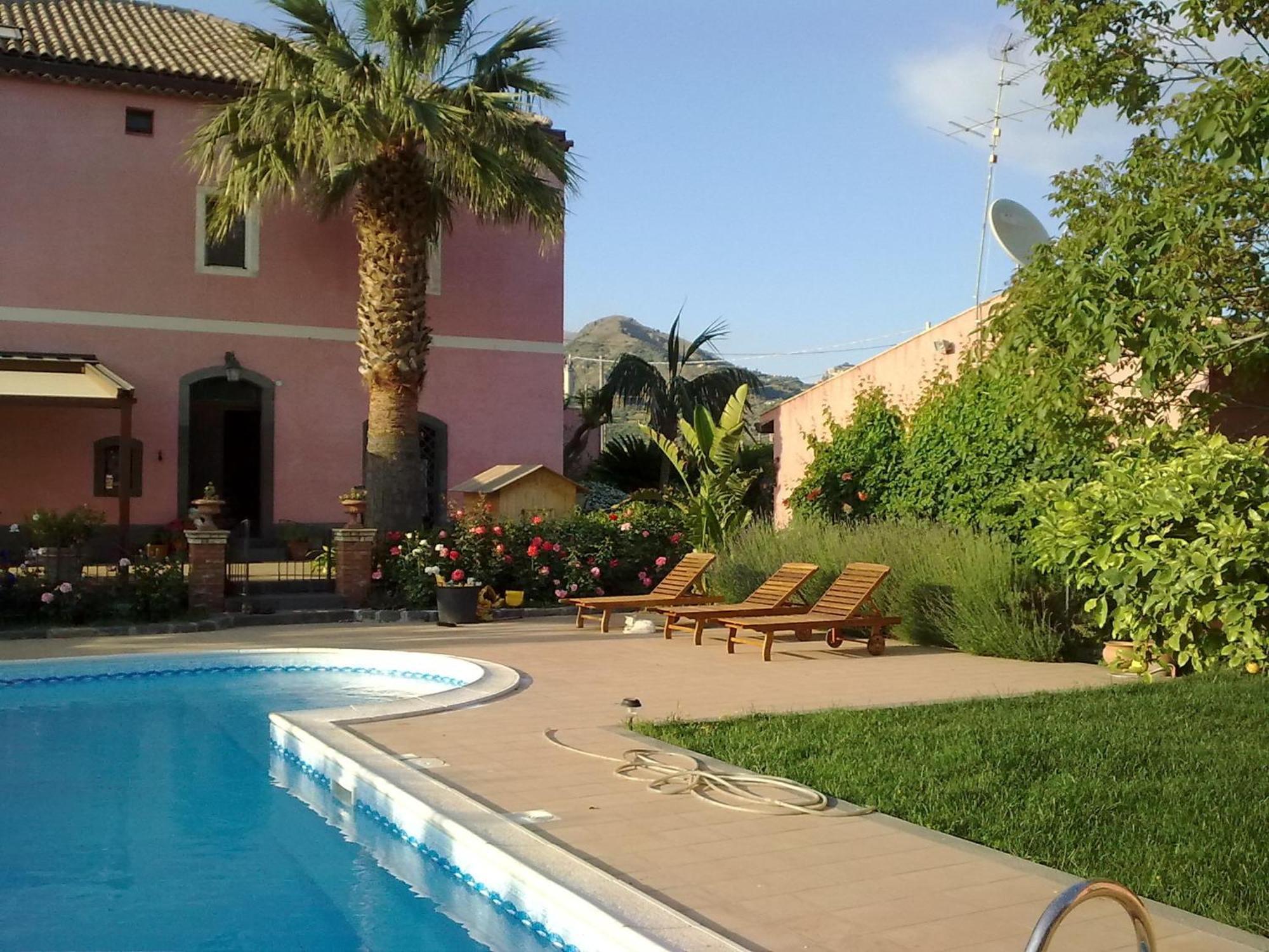 Il Giardino Segreto Bed & Breakfast Trappitello Bagian luar foto