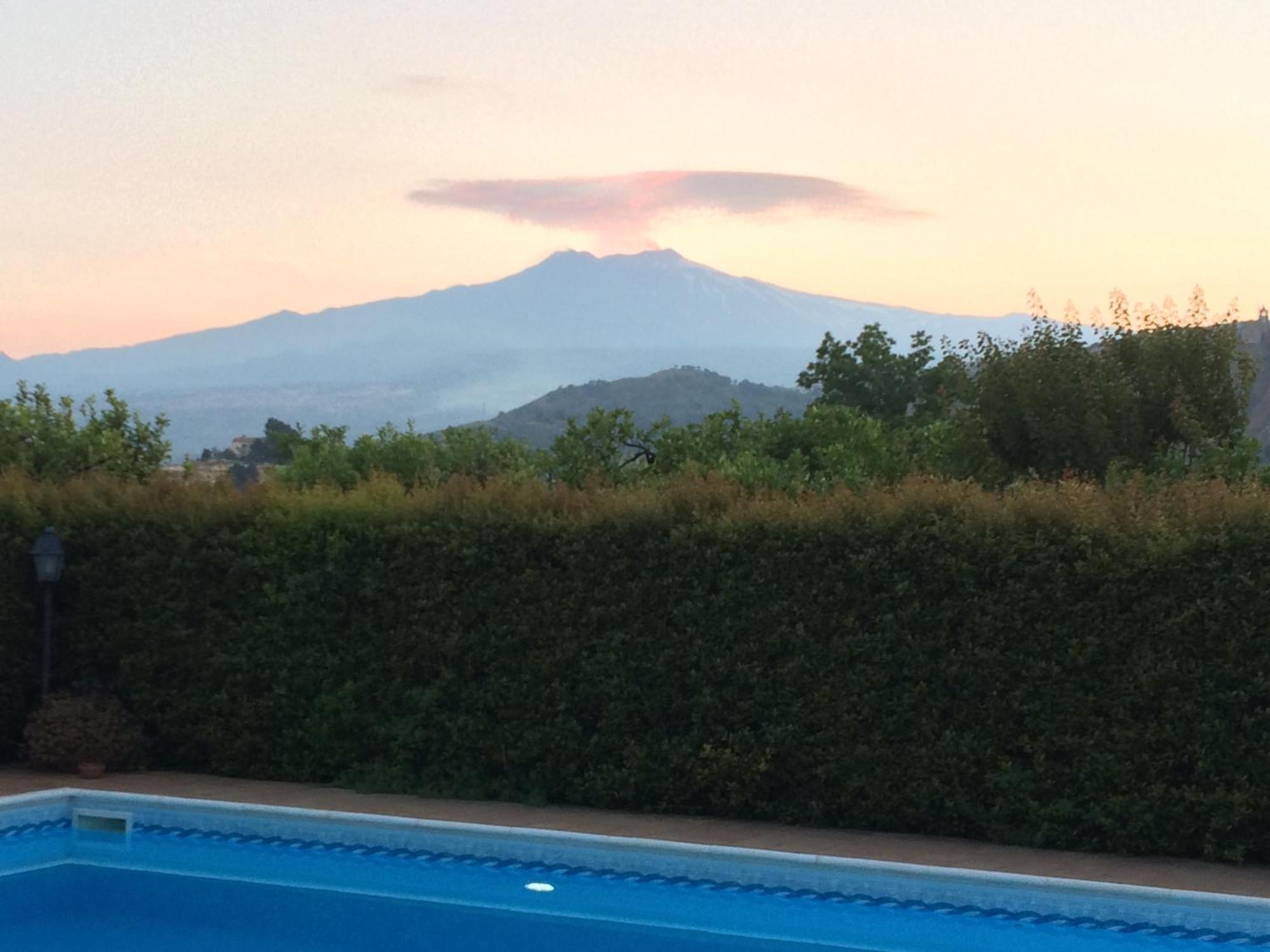 Il Giardino Segreto Bed & Breakfast Trappitello Bagian luar foto